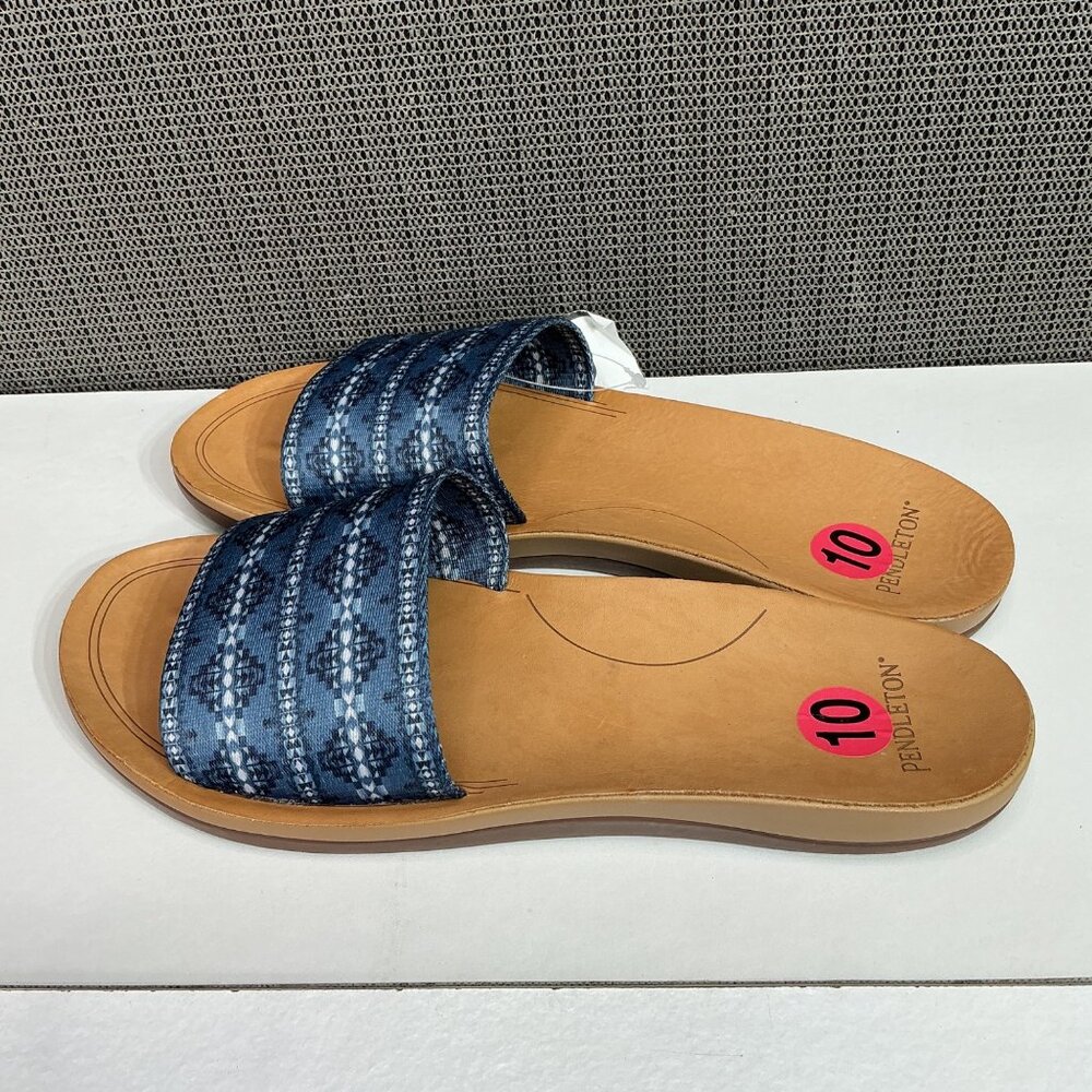 Pendleton Womens Size 10 Blue Patterned Sandals